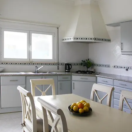 Vale Do Garrao Sleeps 4 With Pool Air Con And Wifi
