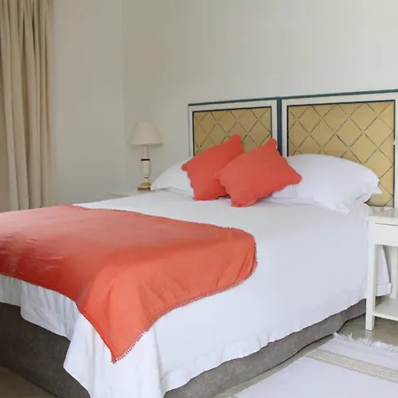 Vale Do Garrao Sleeps 4 With Pool Air Con And Wifi